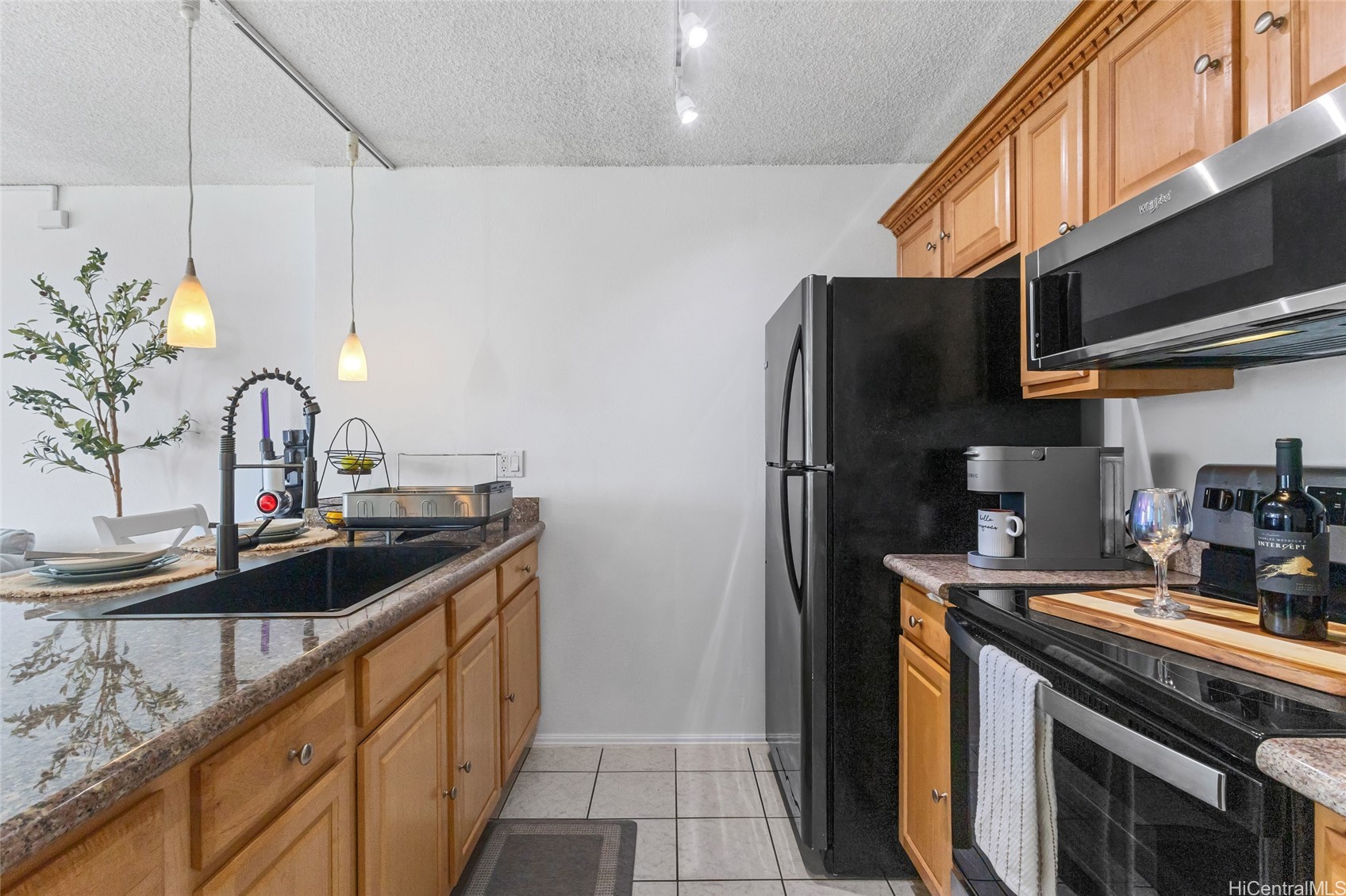 Residential in Aiea 4