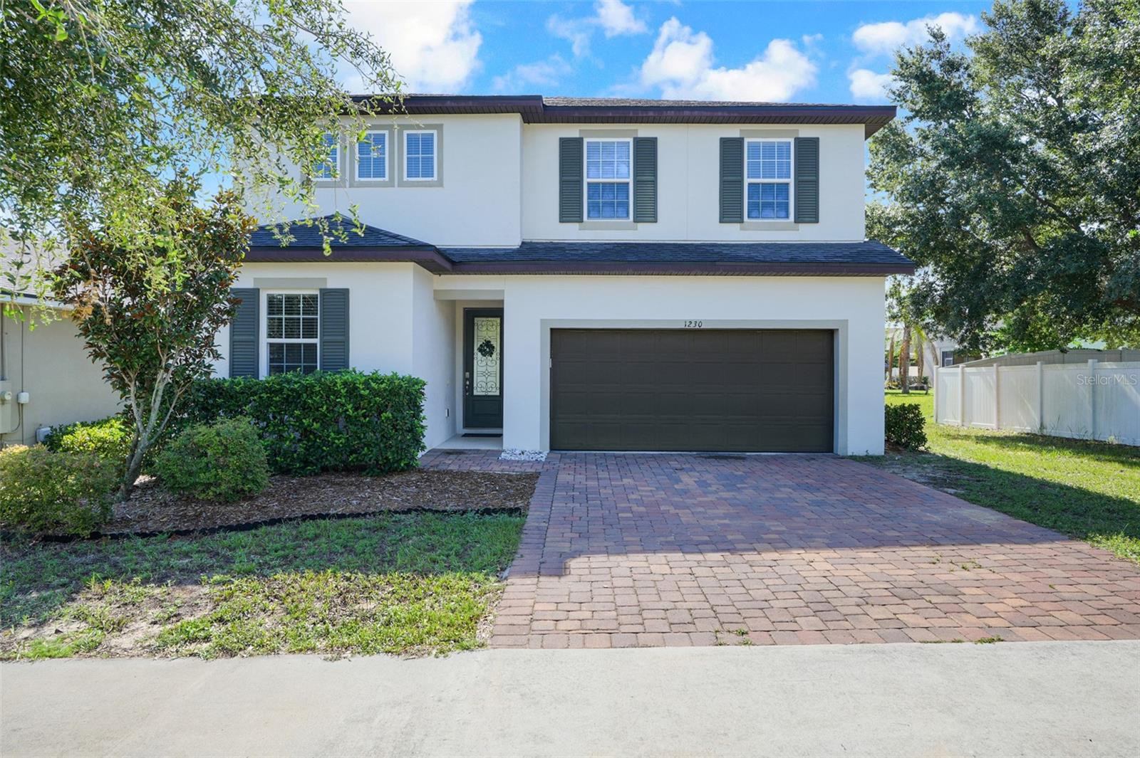 Residential in GROVELAND