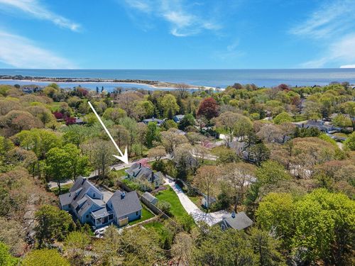 1089 Main St, Cotuit, MA, 02635-3338 | Card Image