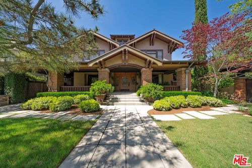 111 S Van Ness Ave, Los Angeles, CA, 90004-3909 | Card Image