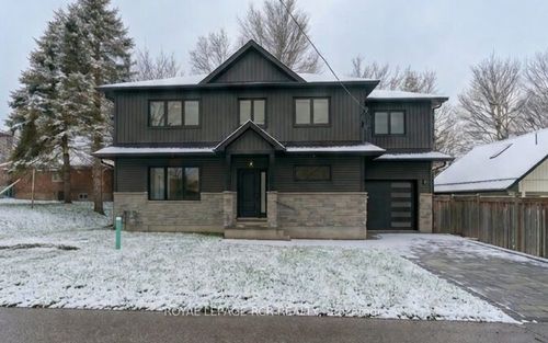 7 Henry St, Orangeville, ON, L9W | Card Image