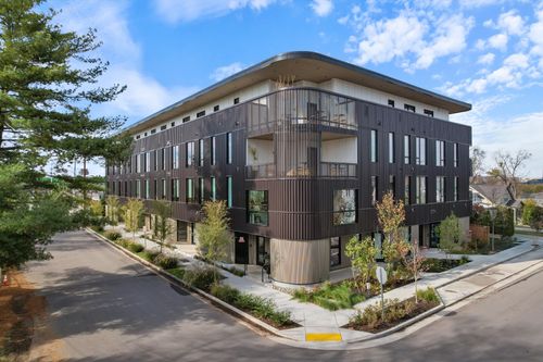 208-500 Merritt Ave, Nashville, TN, 37203-7220 | Card Image