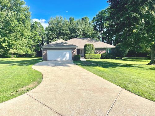 8 U Dr, Cloverdale, IN, 46120-8706 | Card Image