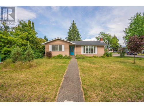 208 Riley Dr, Prince George, BC, V2M3P1 | Card Image