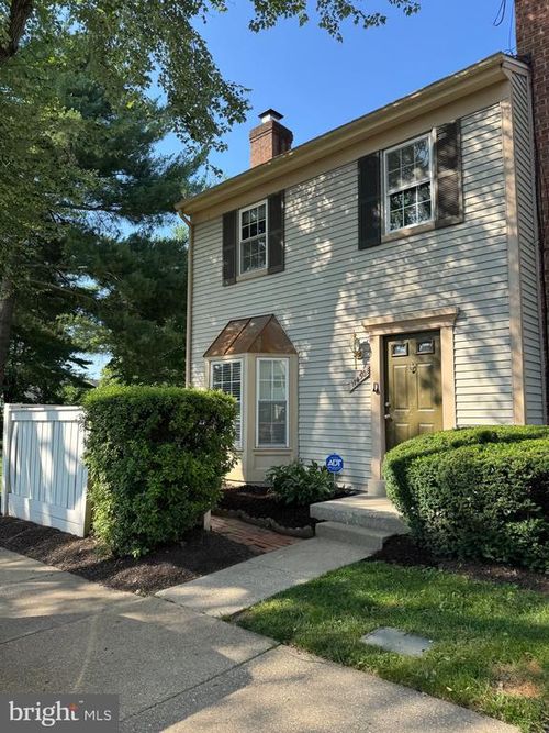 92-11450 Fruitwood Way, GERMANTOWN, MD, 20876-5511 | Card Image