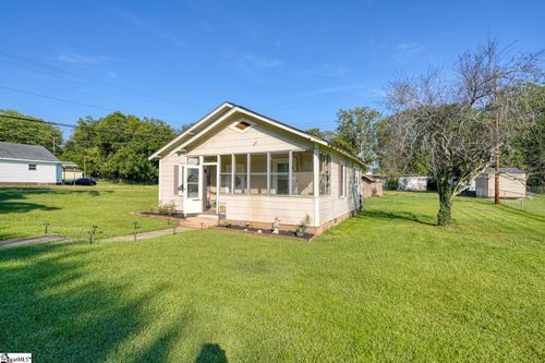 15 3rd St, inman, SC, 29349-1769 | Card Image
