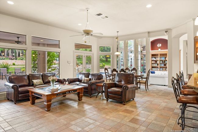 8608 Willow Wind Dr, House other with 4 bedrooms, 5 bathrooms and null parking in Fair Oaks Ranch TX | Image 10