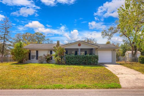 569 Sidney Dr, Lake Helen, FL, 32744-2023 | Card Image