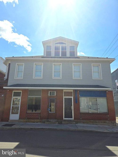 8 S Broadway, FROSTBURG, MD, 21532-1708 | Card Image