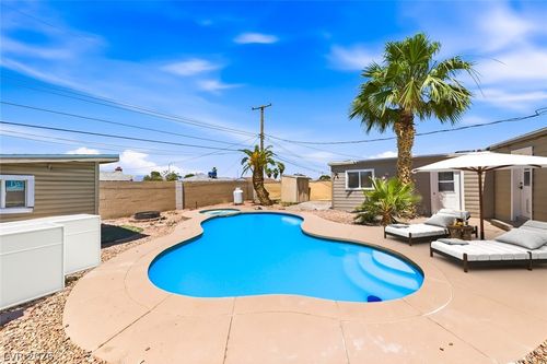 46 Church St, Henderson, NV, 89015-5332 | Card Image