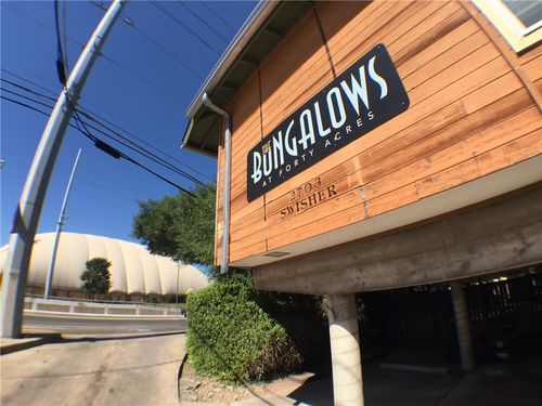 apt-203c-2800 Cole St, Austin, TX, 78705-3409 | Card Image