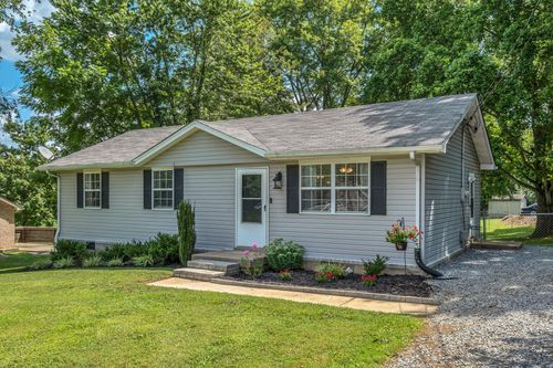 216 Fischer Dr, White House, TN, 37188-8927 | Card Image