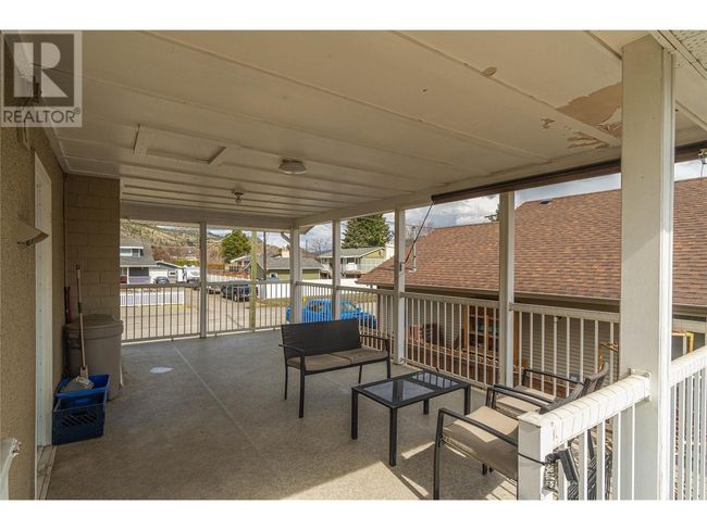 869 Serle Rd, House other with 4 bedrooms, 4 bathrooms and 1 parking in Kamloops BC | Image 10