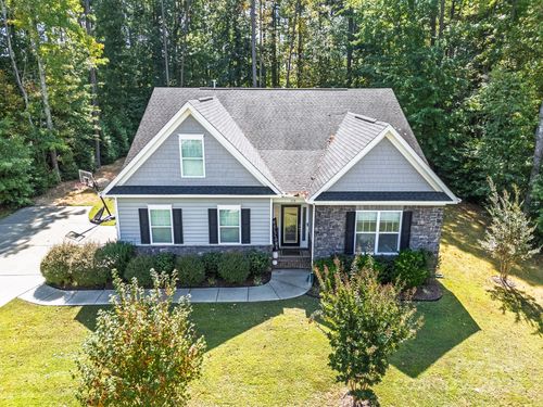 119 Clear Springs Rd, Mooresville, NC, 28115-7169 | Card Image