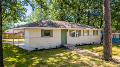 18 Westminister Dr, Little Rock, AR, 72209-2947 | Card Image