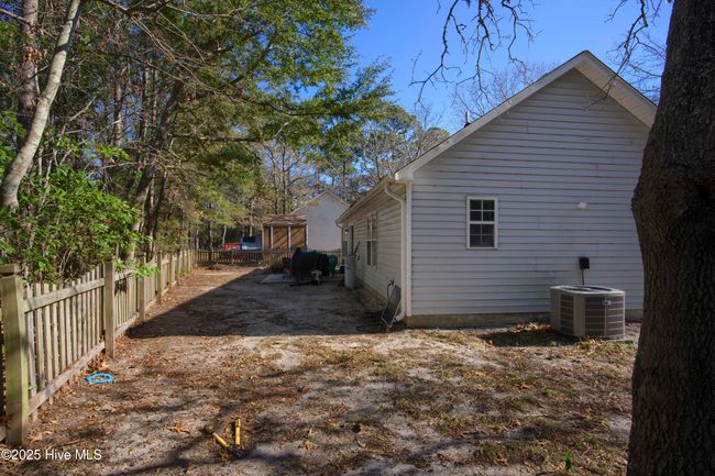 1752 Chadwick Shores Dr, House other with 3 bedrooms, 2 bathrooms and 2 parking in Sneads Ferry NC | Image 20