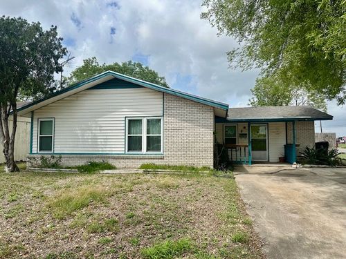 303 S 22nd Street, Kingsville, TX, 78363 | Card Image