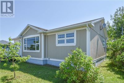 164 1 St St, House other with 3 bedrooms, 1 bathrooms and null parking in Shippagan NB | Image 3