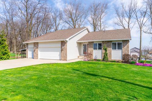 640 Lane 201 Lake Pleasant, Fremont, IN, 46737-8801 | Card Image