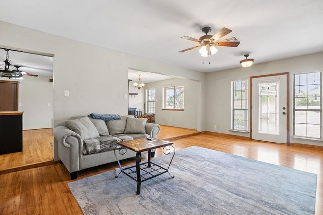 64 Quail Run, Home with 4 bedrooms, 2 bathrooms and 1 parking in Harper TX | Image 6