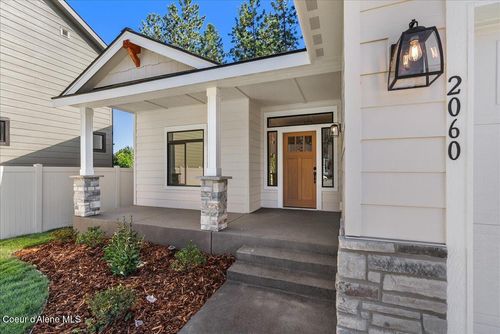 2060 E Plaza Ct, Post Falls, ID, 83854-8993 | Card Image