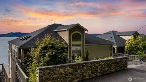 11928 Possession Ln, Edmonds, WA, 98026-3111 | Card Image