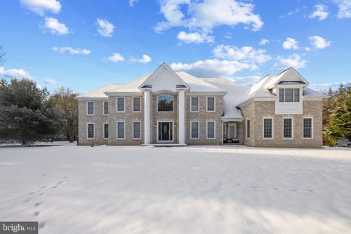 12469 Petrillo Dr, HIGHLAND, MD, 20777-9567 | Card Image