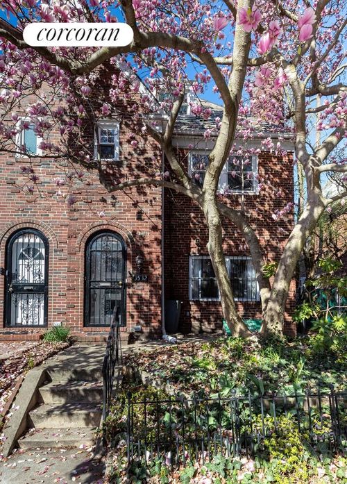 35-32 88th St, Jackson Heights, NY, 11372-5642 | Card Image
