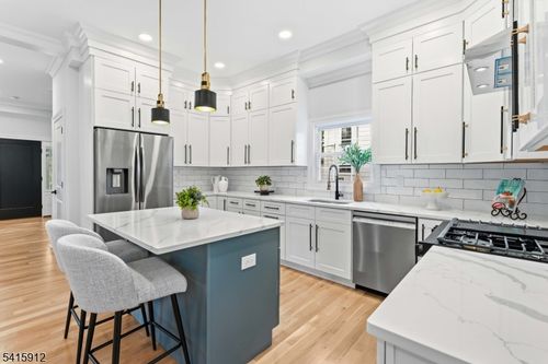 221 North Ave W, Cranford, NJ, 07016-2126 | Card Image