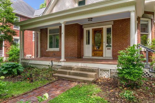 337 Transylvania Park, Lexington, KY, 40508-3021 | Card Image