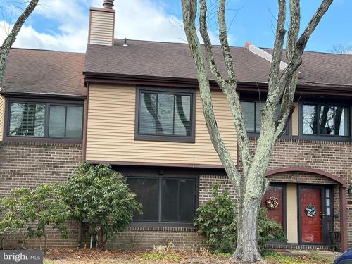 25 Independence Pl, NEWTOWN, PA, 18940-1714 | Card Image