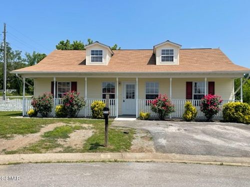 239 Gray Slate Cir, Sevierville, TN, 37876-3402 | Card Image
