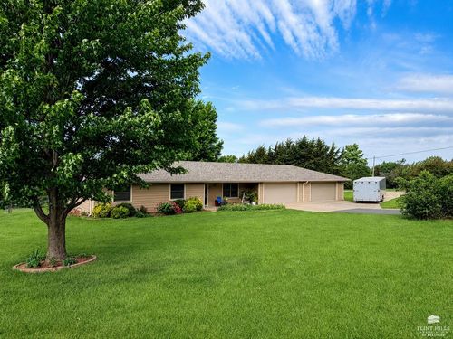 2717 Brookhollow Ct, Manhattan, KS, 66503-9785 | Card Image