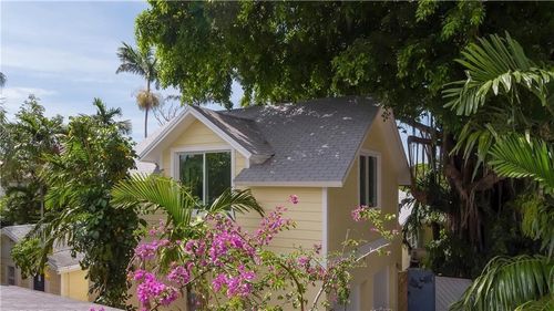 824 Ne 17th Way, Fort Lauderdale, FL, 33304-4471 | Card Image