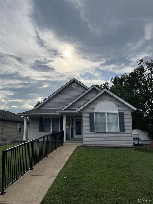725 Woodrow Ave, Festus, MO, 63028-1432 | Card Image