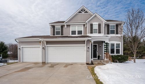 6269 Wilmington Dr, Norton Shores, MI, 49444-7890 | Card Image