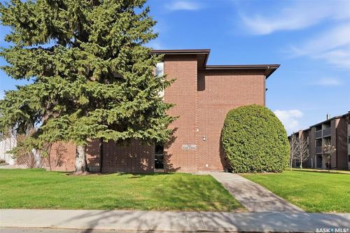 105-315 Tait Cres, Saskatoon, SK, S7H5L6 | Card Image
