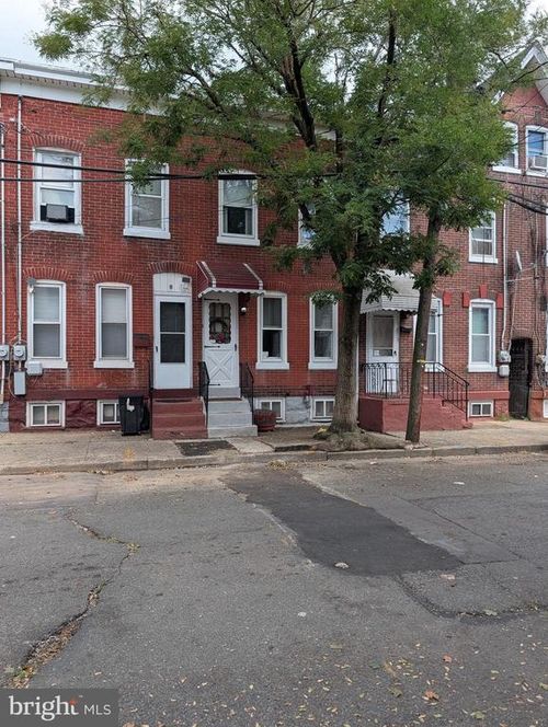 8 Jersey St, TRENTON, NJ, 08611-2424 | Card Image