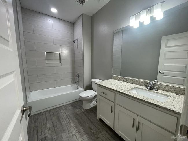UNIT-3 - 2108 Davenport St, Condo with 3 bedrooms, 2 bathrooms and 2 parking in Weslaco TX | Image 16
