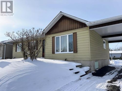 12 Wendego St, Manitouwadge, ON, P0T2C0 | Card Image