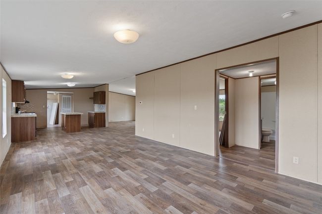 Unfurnished living | Image 11