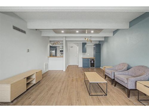 apt-201-777 N Washington St, Denver, CO, 80203-3701 | Card Image