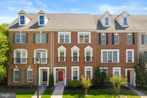 22938 Eversole Ter, BRAMBLETON, VA, 20148-5672 | Card Image