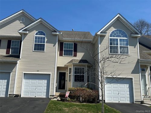 118 Kettles Ln, Medford, NY, 11763-1563 | Card Image