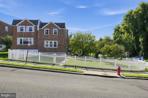 700 Livezey Ln, PHILADELPHIA, PA, 19128-1525 | Card Image