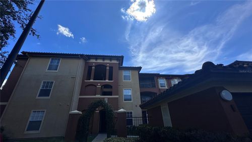 apt-101-5560 Metrowest Blvd, ORLANDO, FL, 32811-2462 | Card Image