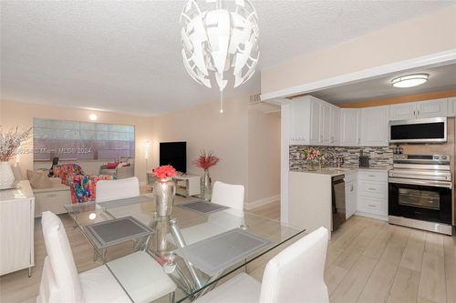 apt-107-6700 Cypress Rd, Plantation, FL, 33317-3036 | Card Image