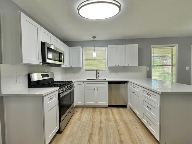 802 E Terrell Ave, House other with 3 bedrooms, 2 bathrooms and null parking in Crockett TX | Image 12