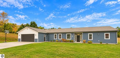 9591 S Cedar Rd, Cedar, MI, 49621-9303 | Card Image