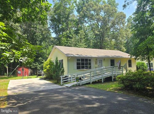 15729 Goose Nest Rd, LAUREL, DE, 19956-2968 | Card Image